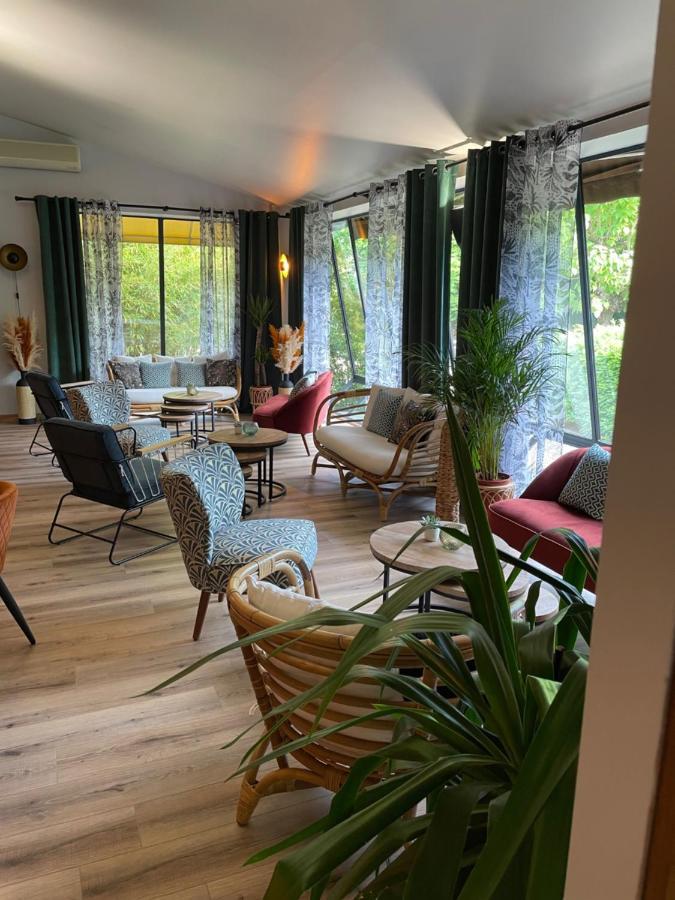 Le Mont Brouilly Hotel Quincié-en-Beaujolais Екстериор снимка